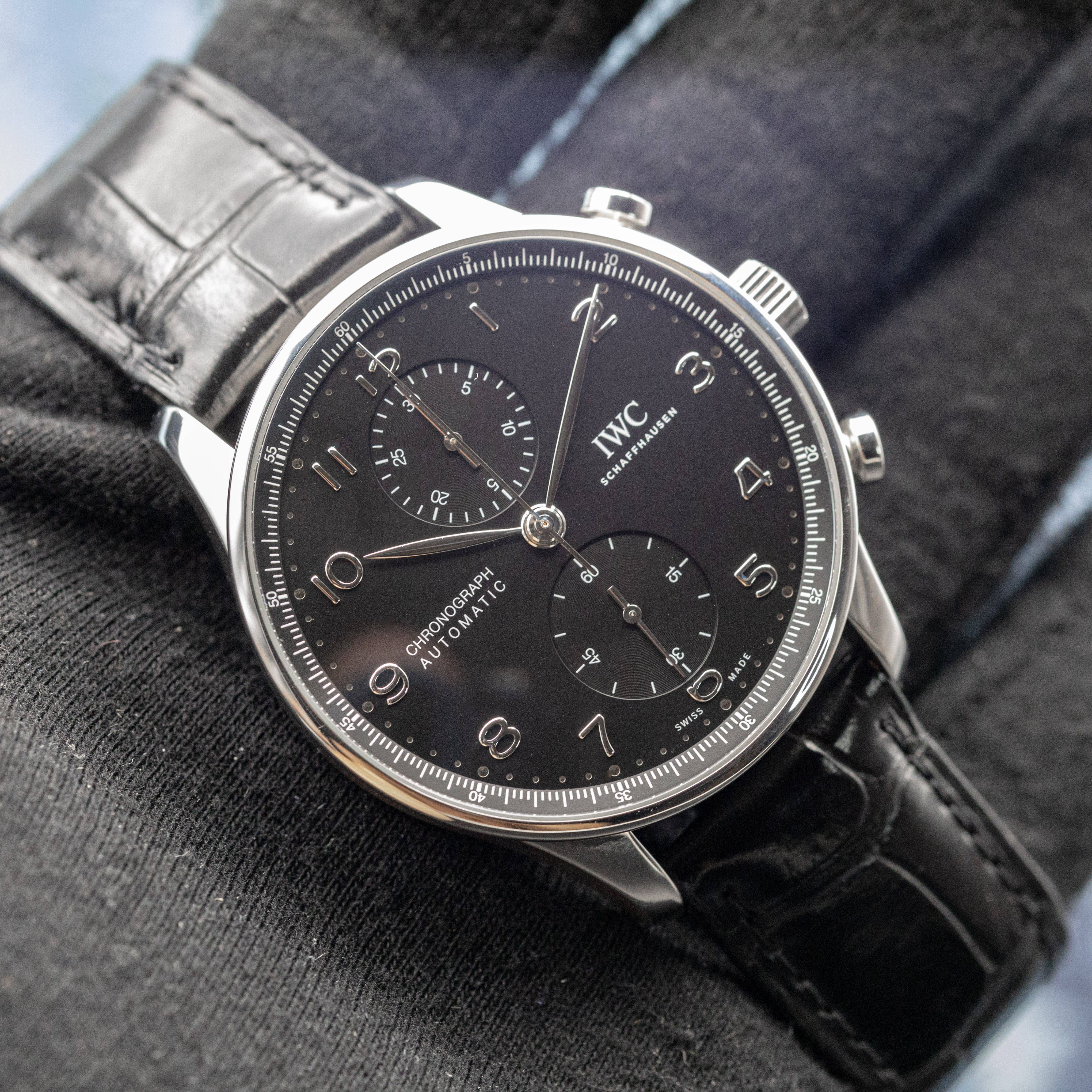 IWC Portugieser Chronograph case profile showing satin center and polished bezel