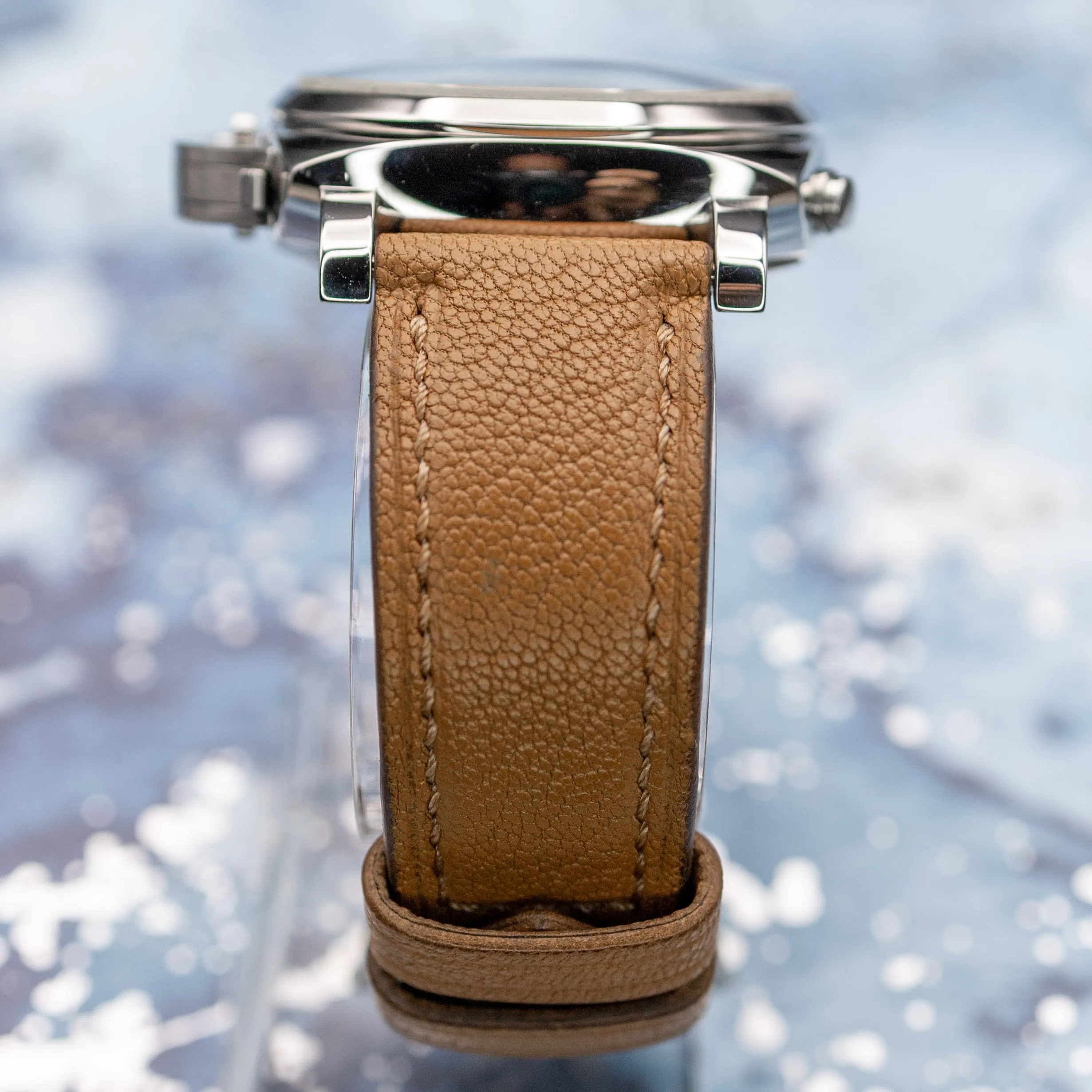 Custom 5D Atelier brown leather strap on the Panerai PAM00654