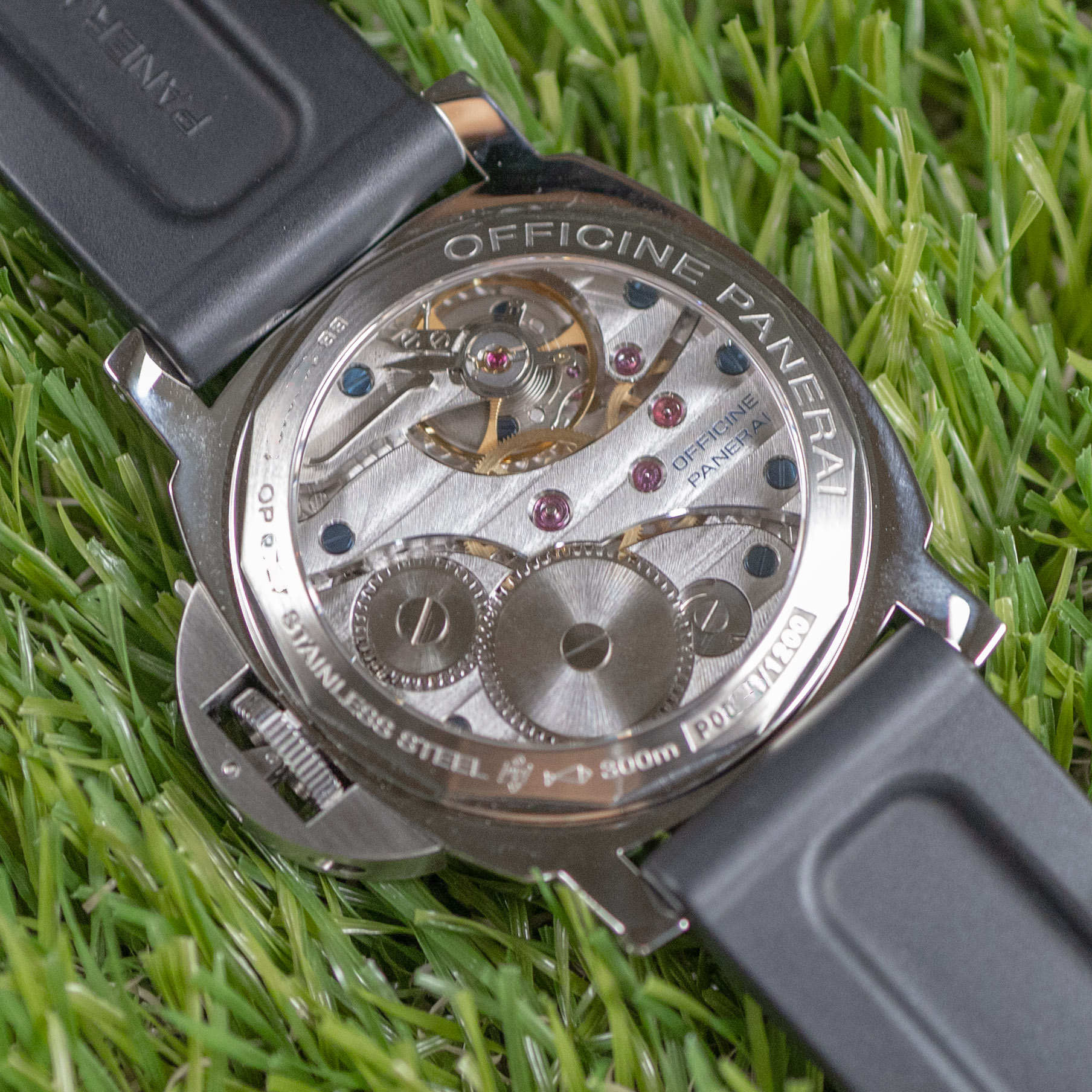 Panerai PAM00112 Luminor case profile showing crown guard lever