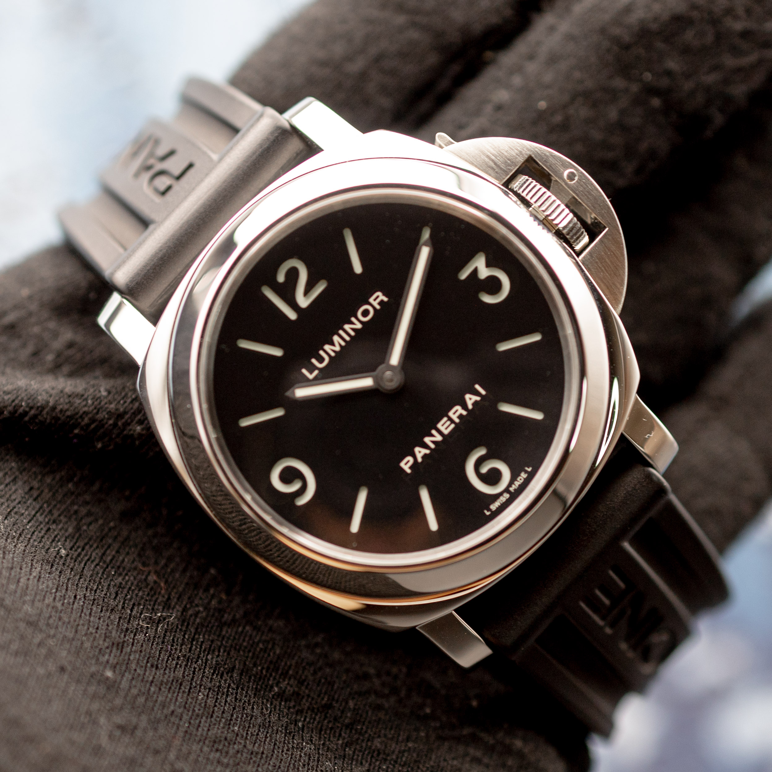 Panerai Luminor Base