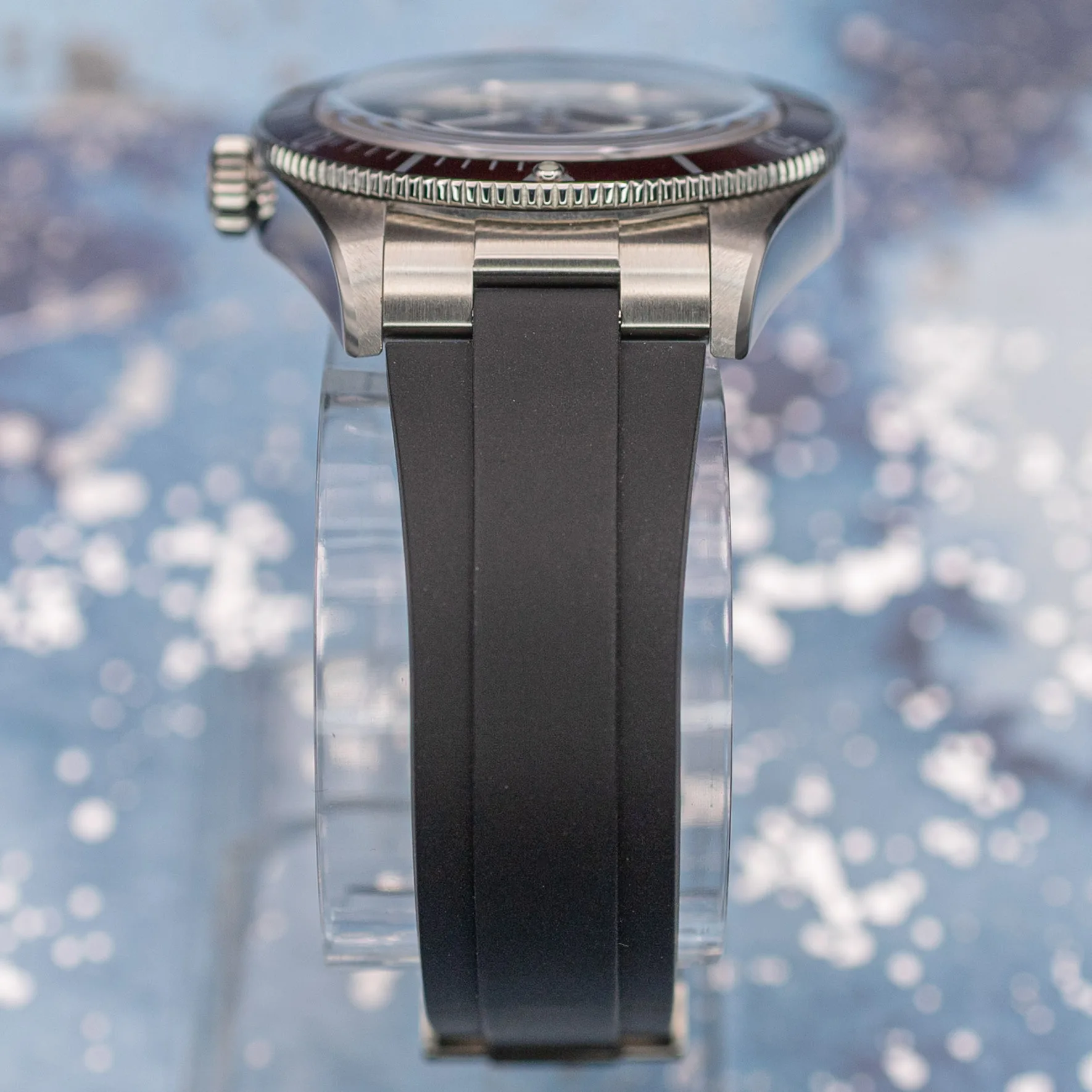 Tudor Black Bay 58 Burgundy with inner box, outer box, warranty card and papers