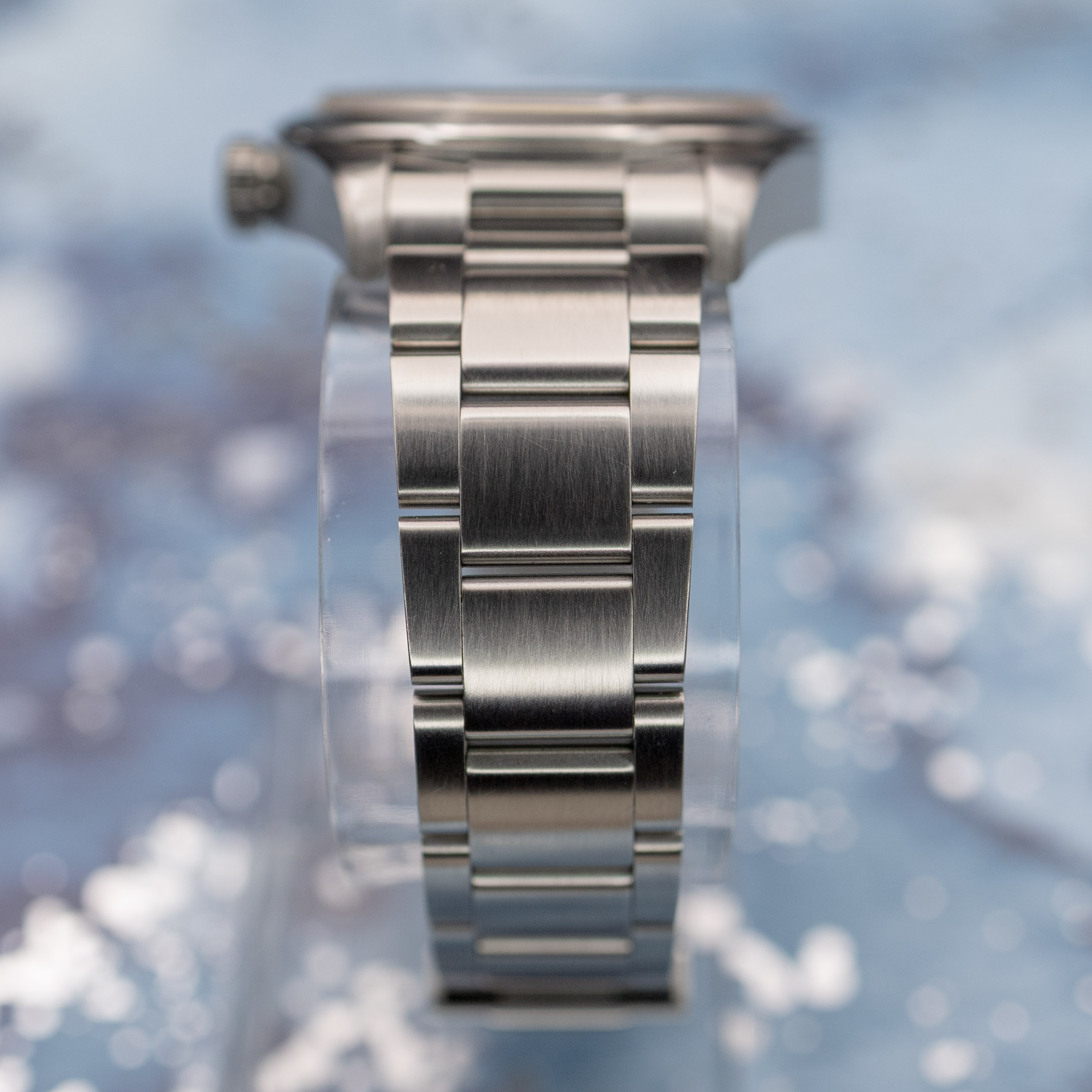 Satin brushed steel bracelet links on the Tudor Ranger 79950