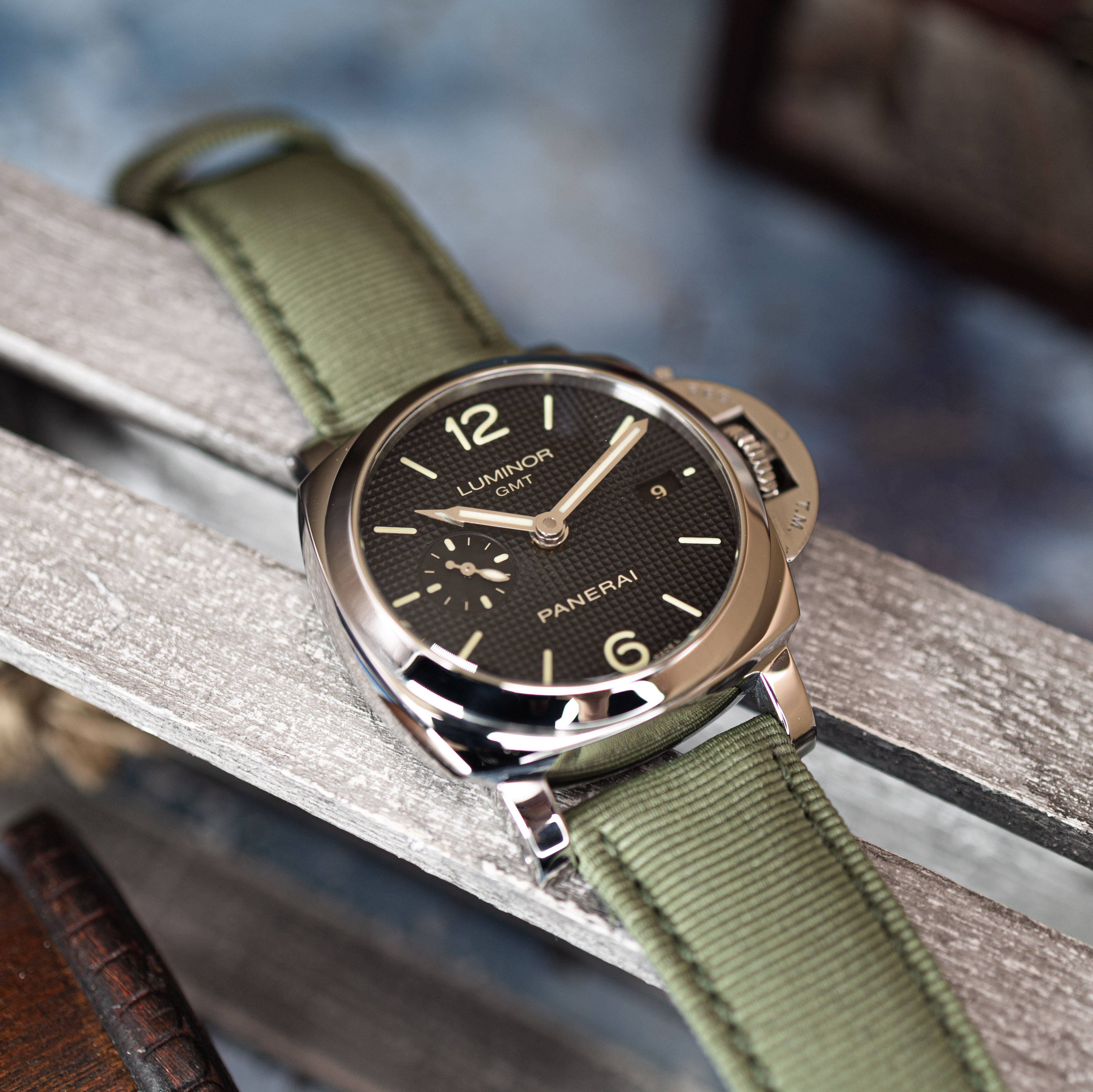 Panerai Luminor 1950 3 Days GMT Acciaio Hobnail "Paris" Dial - Image 10