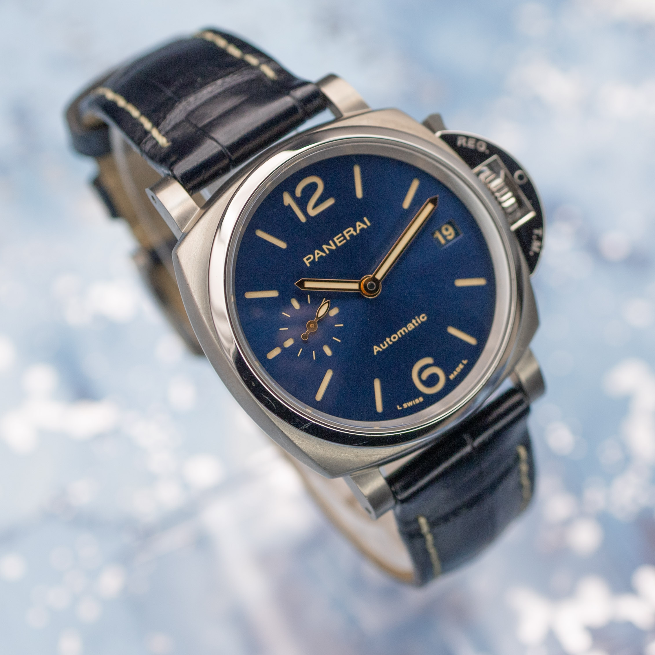 Panerai Luminor Due Piccolo Titanium Blue Dial - Image 2